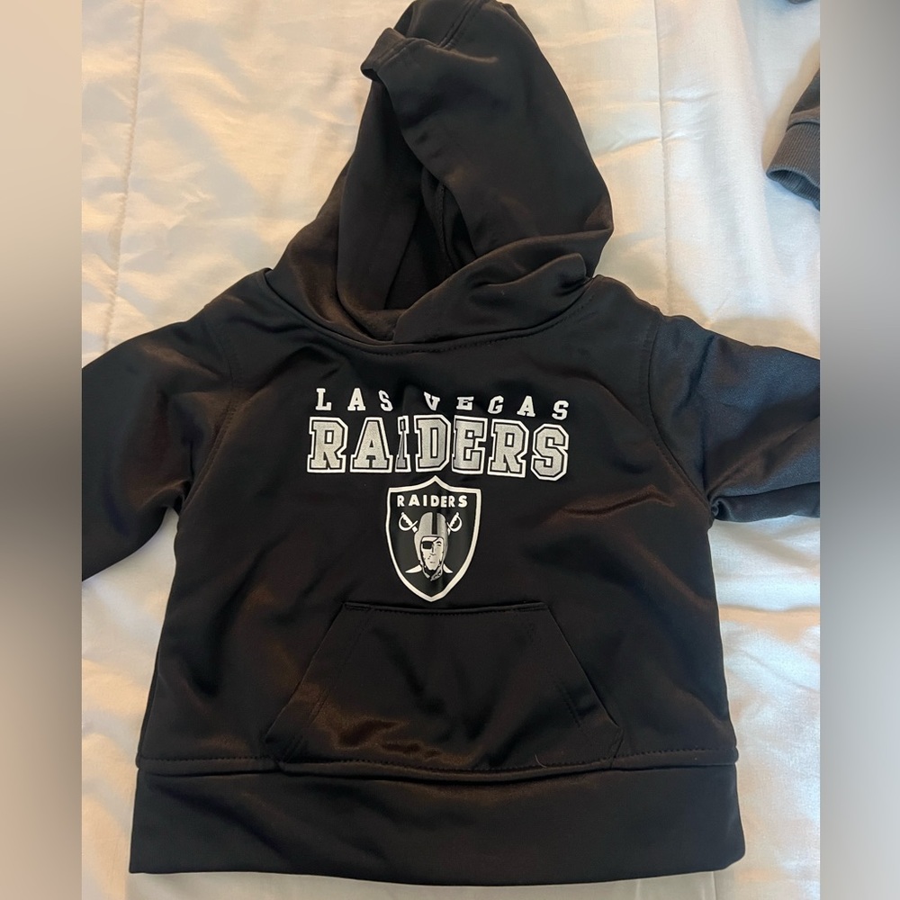 Raider Pullover
